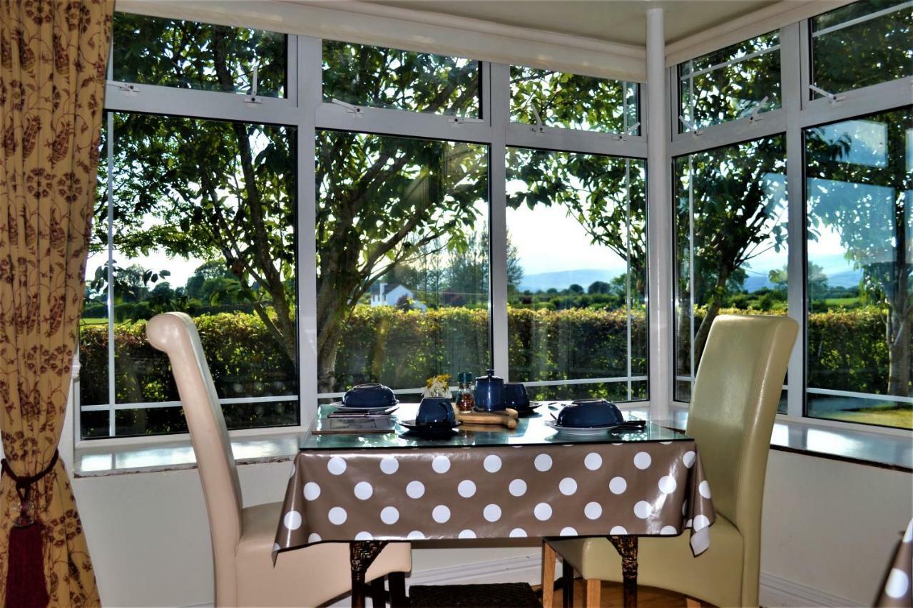 Annaswood B&B Cahir Esterno foto